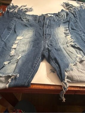 Aphrodite Distressed Light Blue Relaxed Men's Jeans